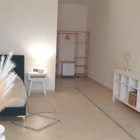 Kiru לינה וארוחת בוקר 4*