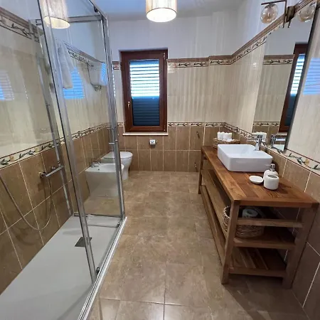 Kiru לינה וארוחת בוקר ויבו ולנטיה